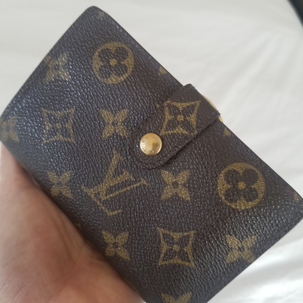 Authentic Louis Vuitton wallet